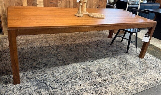 Arturo Dining Table